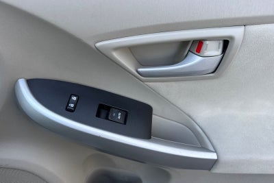 2010 Toyota Prius III