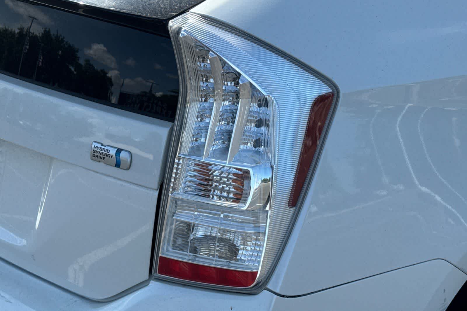 2010 Toyota Prius III