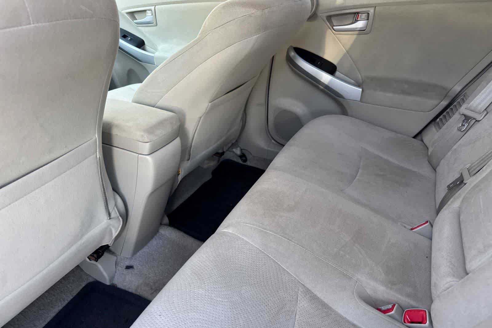 2010 Toyota Prius III