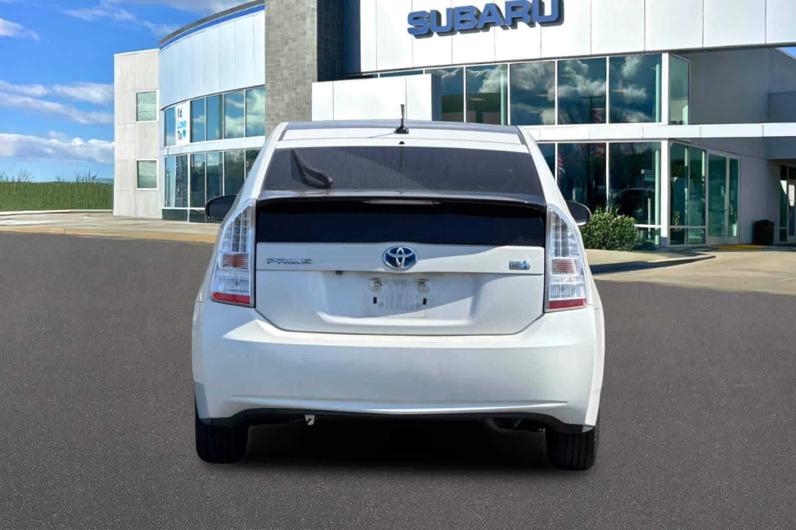 2010 Toyota Prius III