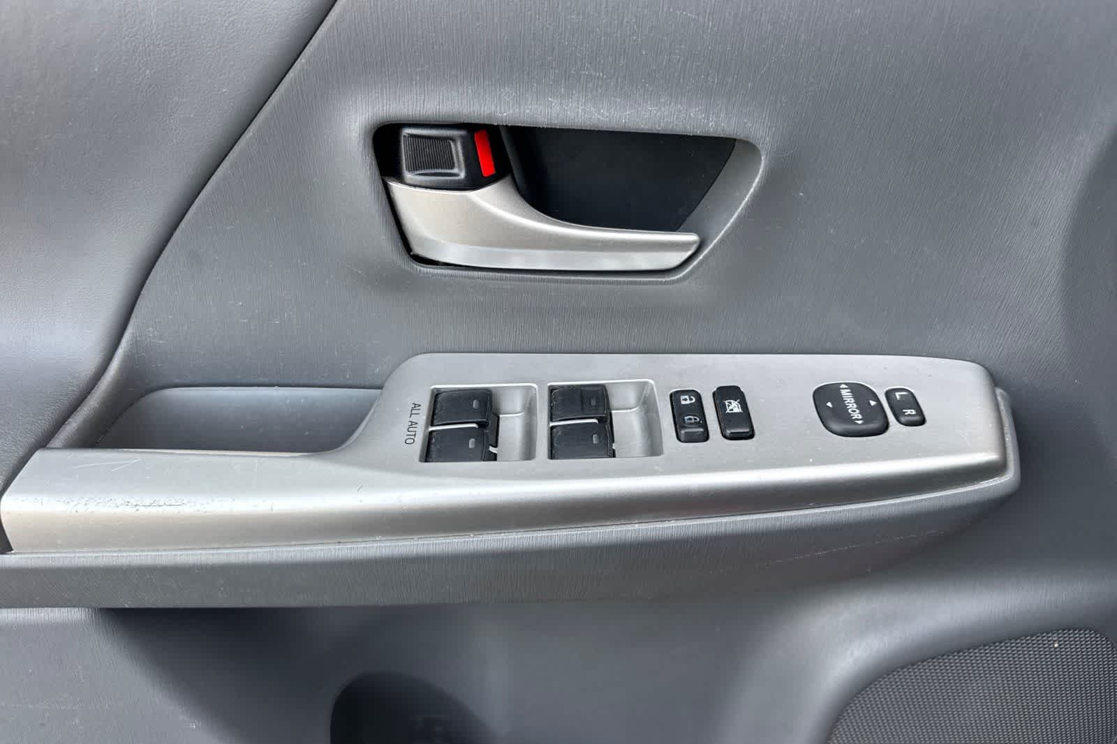 2014 Toyota Prius V Five