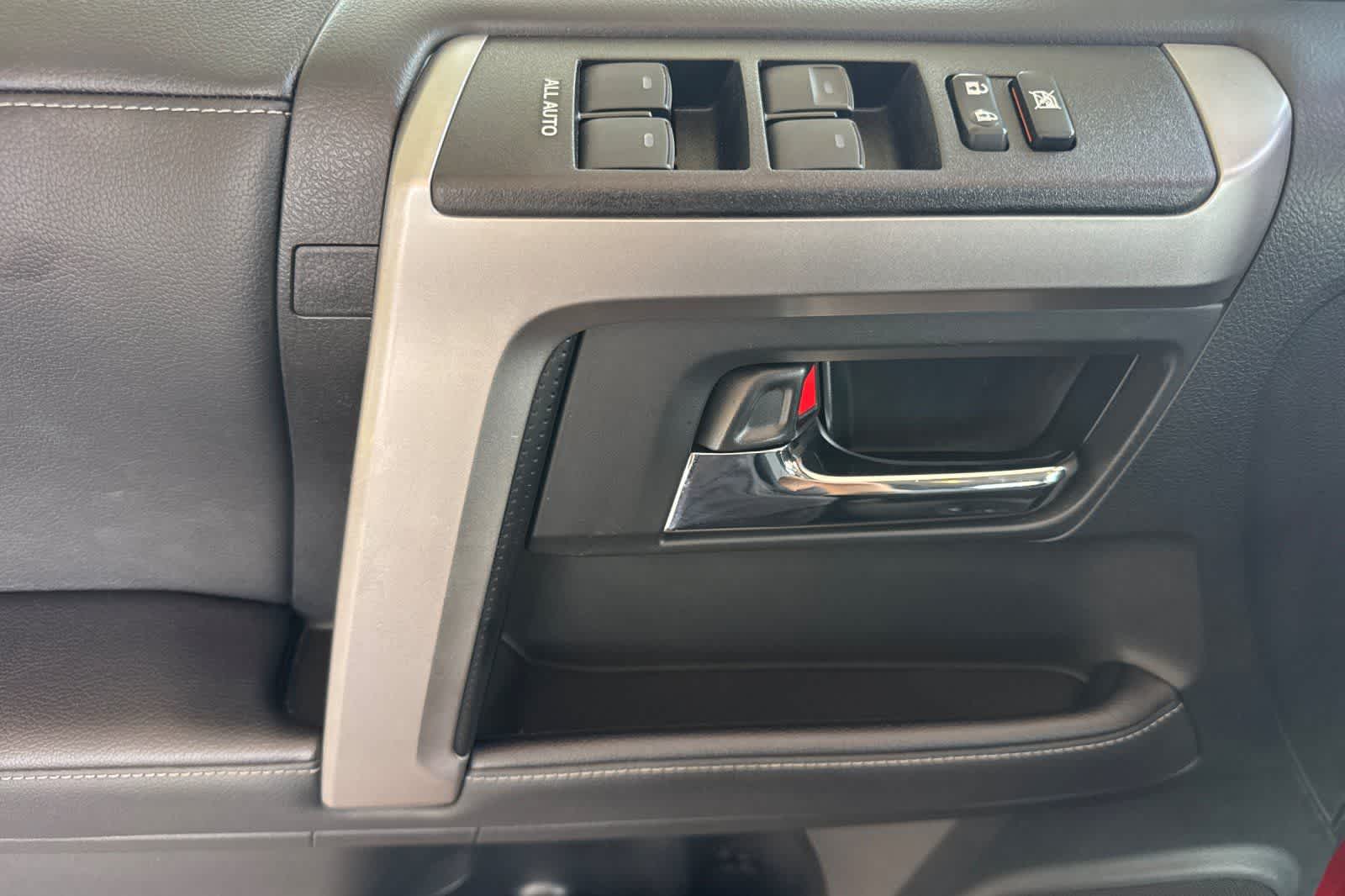 2022 Toyota 4Runner SR5
