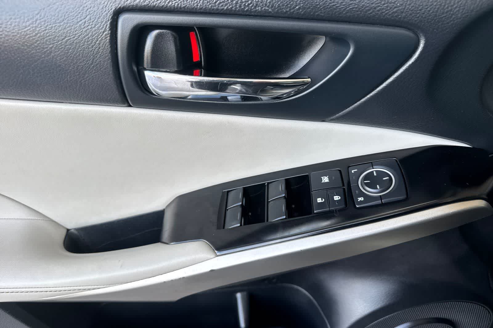 2014 Lexus IS 250 4dr Sport Sdn Auto RWD