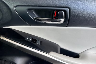 2014 Lexus IS 250 4dr Sport Sdn Auto RWD