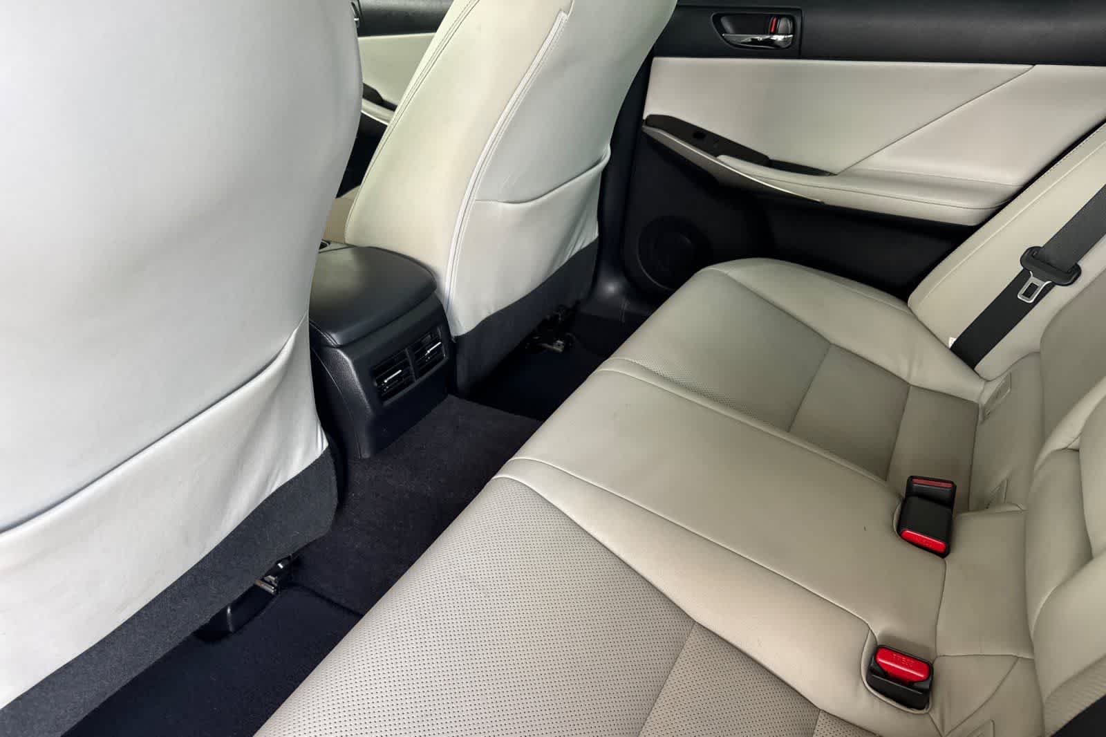 2014 Lexus IS 250 4dr Sport Sdn Auto RWD