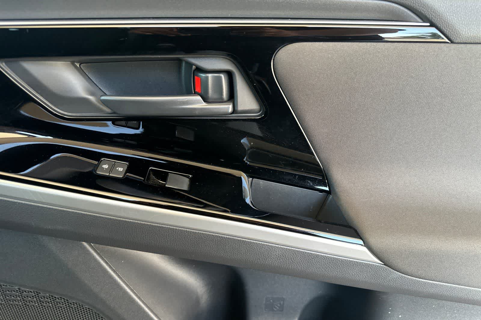2024 Subaru Solterra Premium