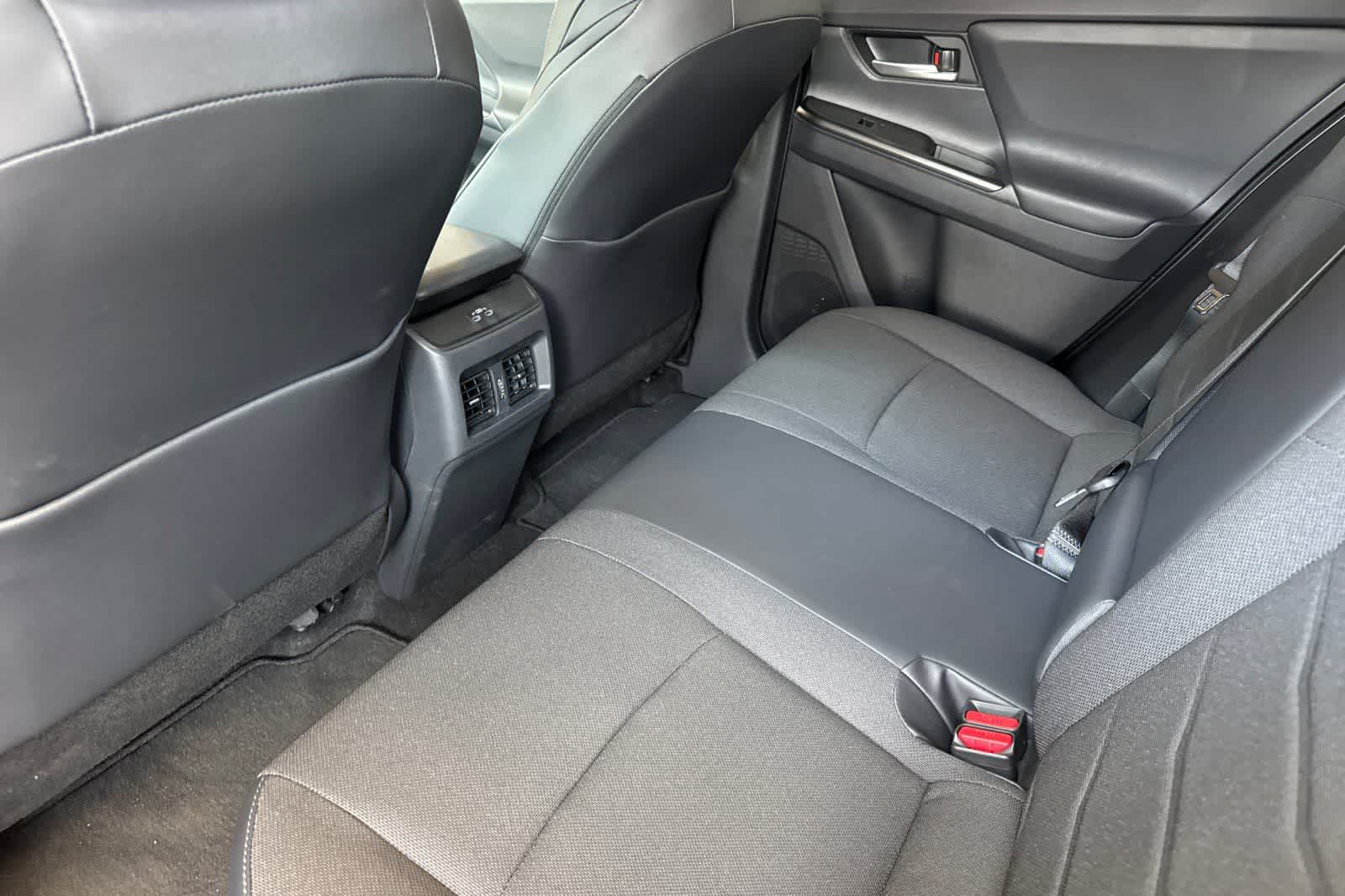 2026 Subaru Uncharted Premium