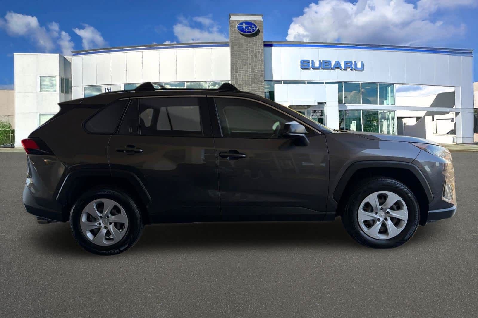 2019 Toyota RAV4 LE