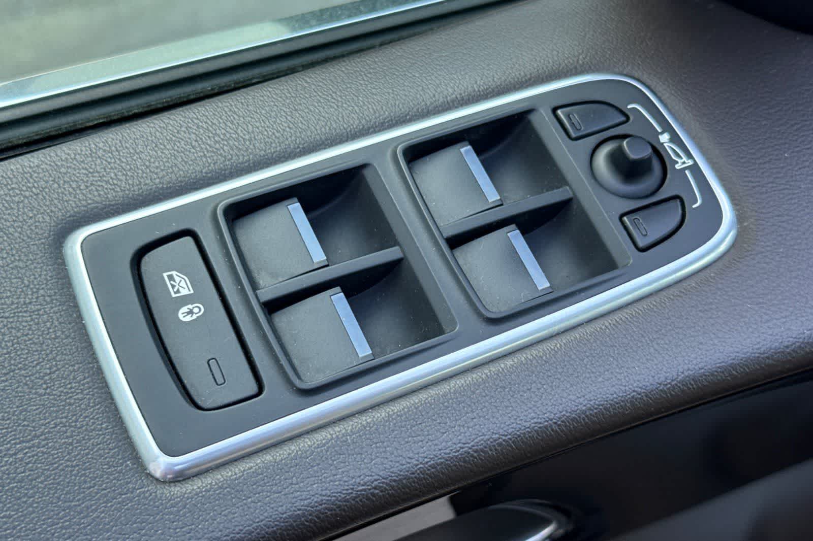 2017 Jaguar F-PACE 35t Prestige