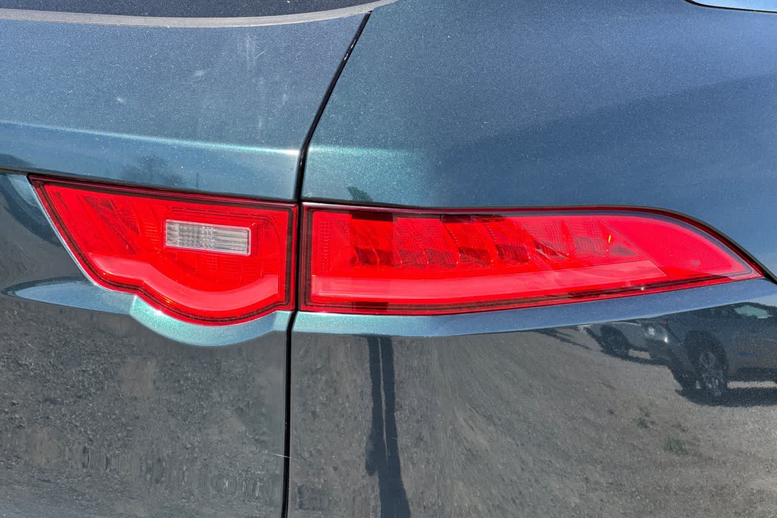 2017 Jaguar F-PACE 35t Prestige