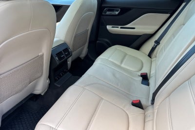 2017 Jaguar F-PACE 35t Prestige