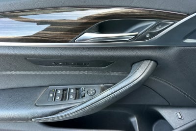 2017 BMW 540i 540i