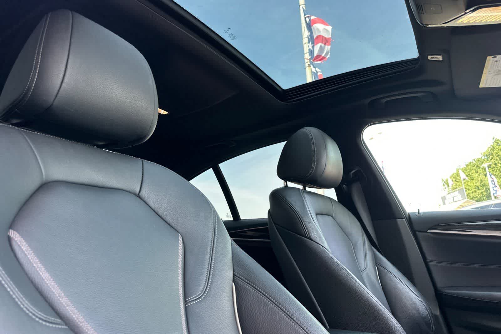 2017 BMW 540i 540i