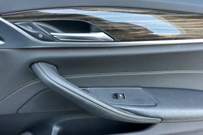 2017 BMW 540i 540i