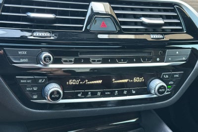 2017 BMW 540i 540i