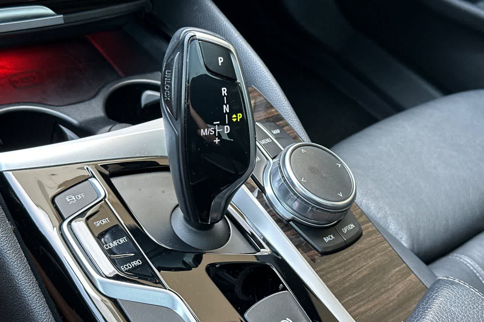 2017 BMW 540i 540i