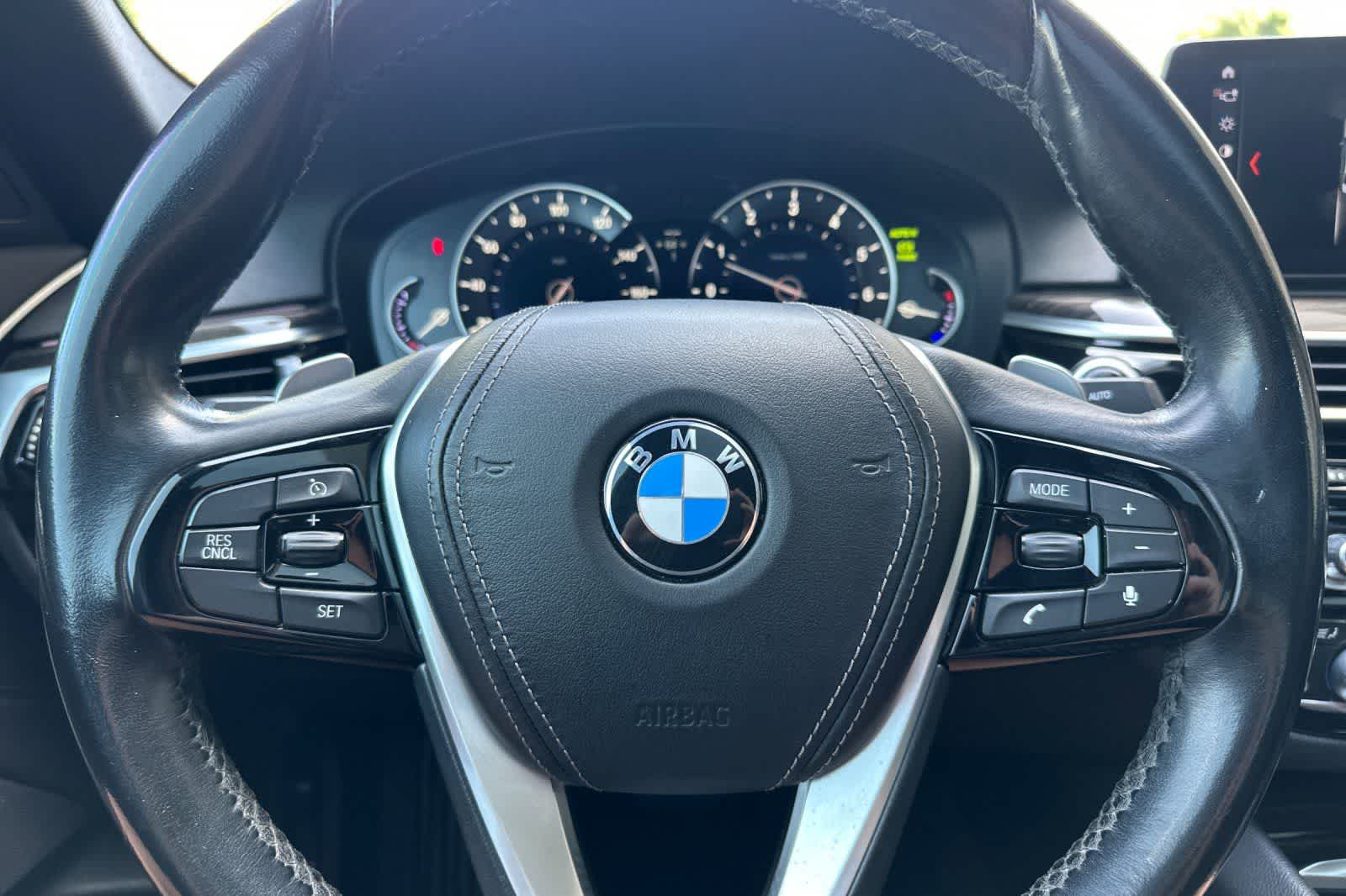 2017 BMW 540i 540i
