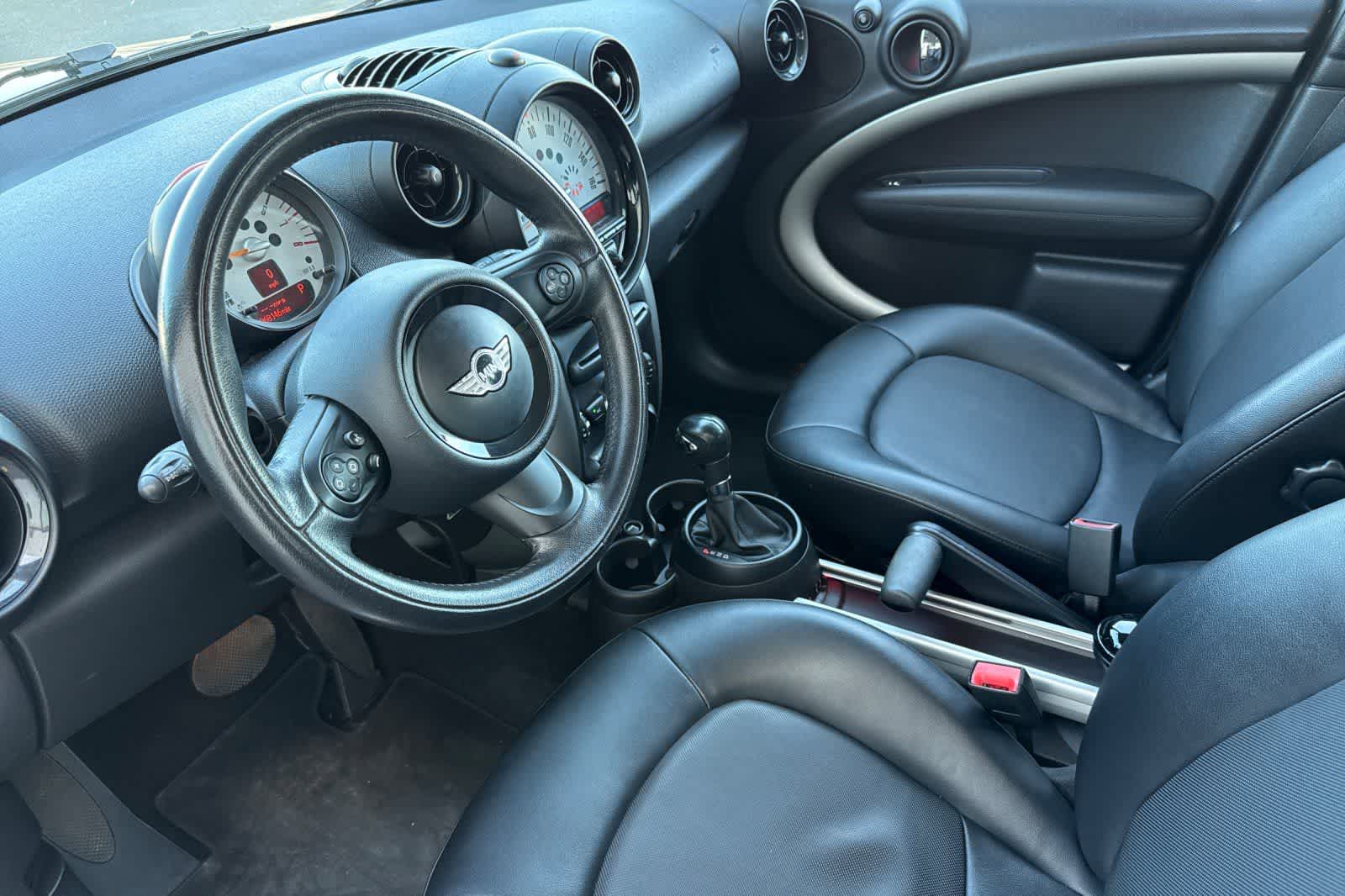 2014 MINI Countryman FWD 4dr