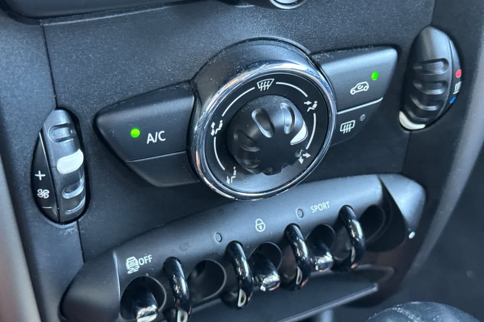 2014 MINI Countryman FWD 4dr
