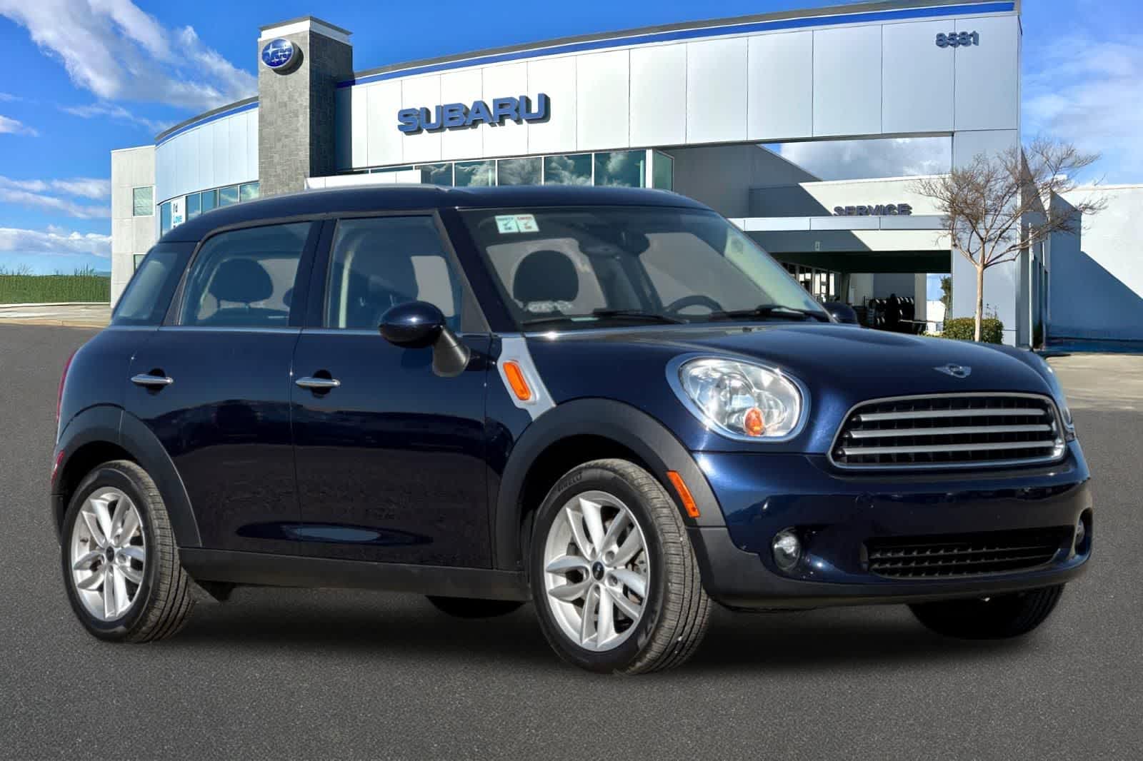 2014 MINI Countryman FWD 4dr