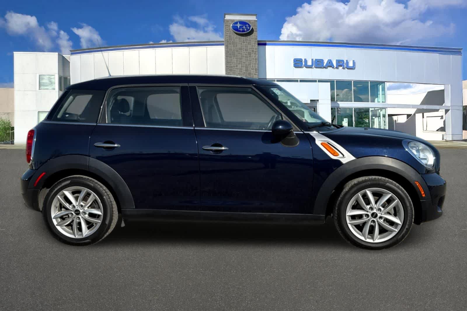 2014 MINI Countryman FWD 4dr