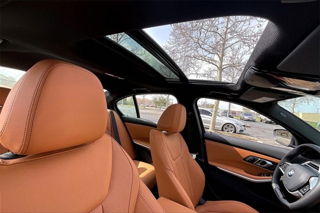 2025 BMW 3 Series 330i