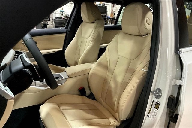 2025 BMW 3 Series 330i