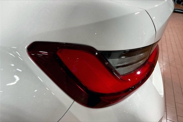 2025 BMW 3 Series 330i