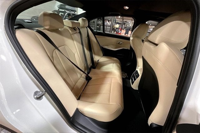 2025 BMW 3 Series 330i