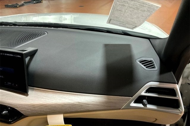 2025 BMW 3 Series 330i