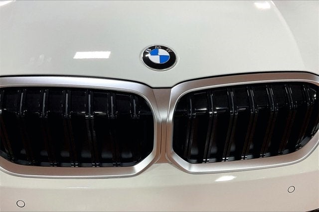 2025 BMW 3 Series 330i