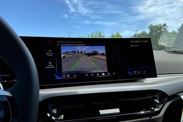 2025 BMW 3 Series 330i xDrive