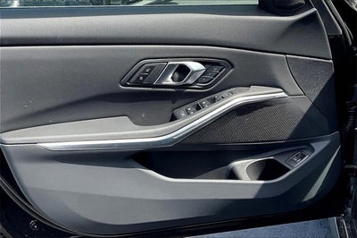 2025 BMW 3 Series 330i xDrive