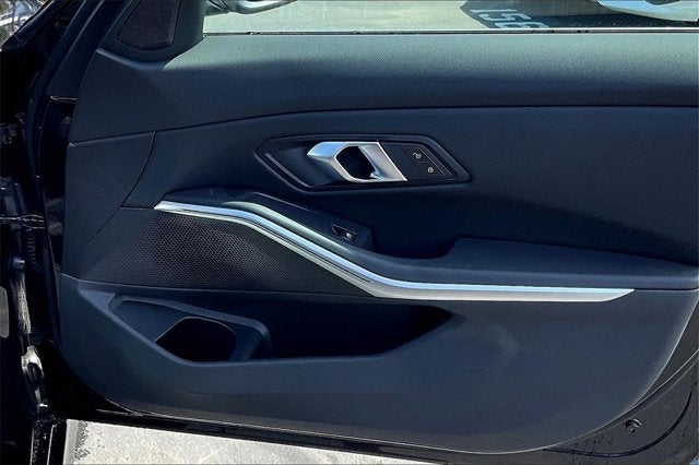 2025 BMW 3 Series 330i xDrive