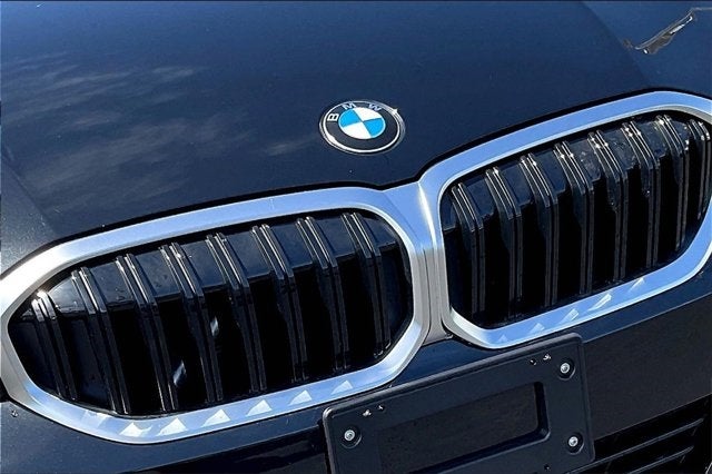 2025 BMW 3 Series 330i xDrive