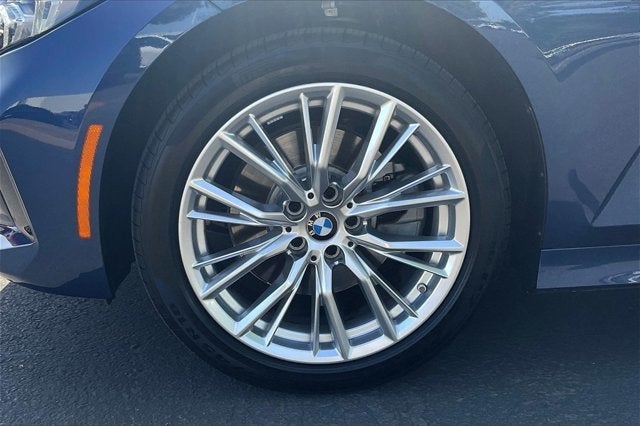 2024 BMW 3 Series 330i xDrive