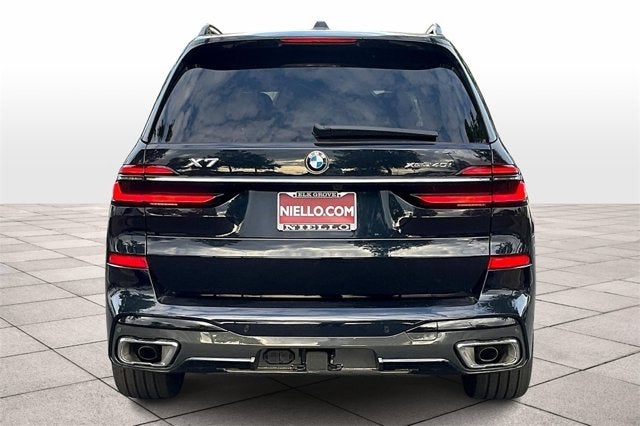 2025 BMW X7 xDrive40i