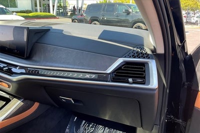 2023 BMW X7 xDrive40i