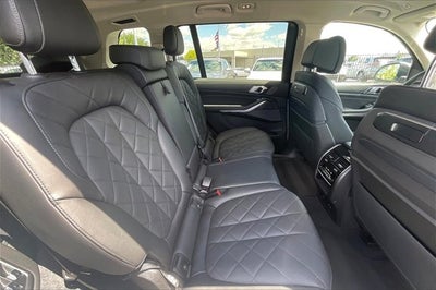 2023 BMW X7 xDrive40i