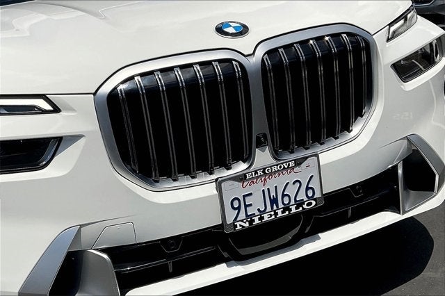 2023 BMW X7 xDrive40i