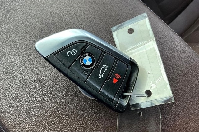 2025 BMW X4 xDrive30i