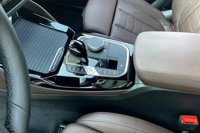 2025 BMW X4 xDrive30i