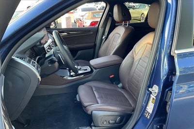 2025 BMW X4 xDrive30i