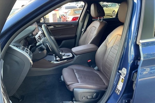 2025 BMW X4 xDrive30i