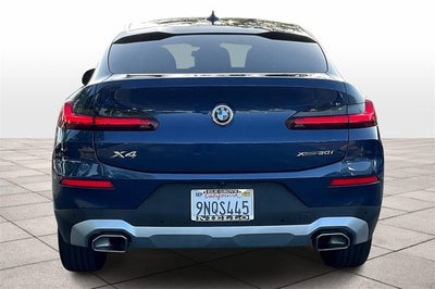 2025 BMW X4 xDrive30i