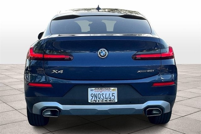 2025 BMW X4 xDrive30i