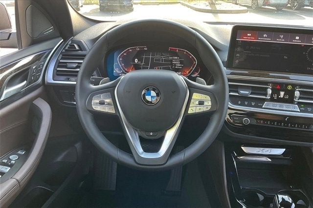 2025 BMW X4 xDrive30i