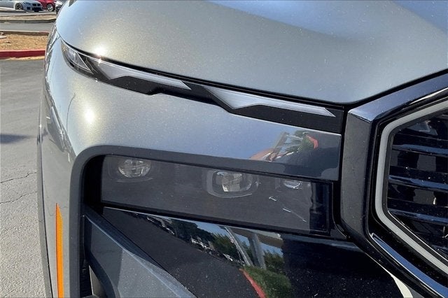 2025 BMW XM Label Red