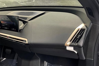 2025 BMW iX xDrive50