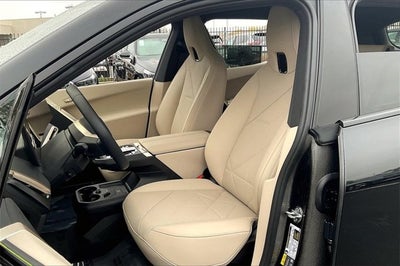 2025 BMW iX xDrive50